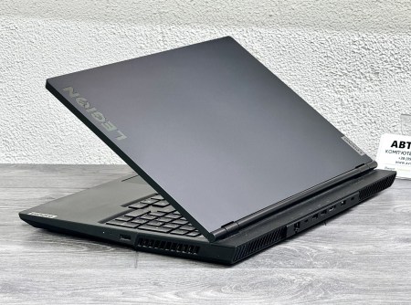 Lenovo Legion 5 15IMH05H 3